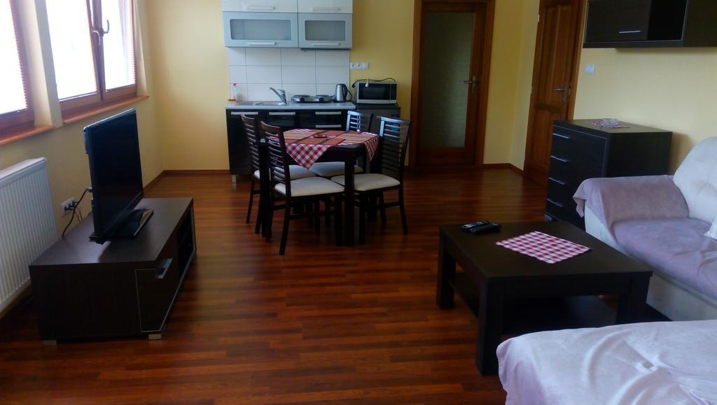 Guest House Mladost Prešov Eksteriør billede